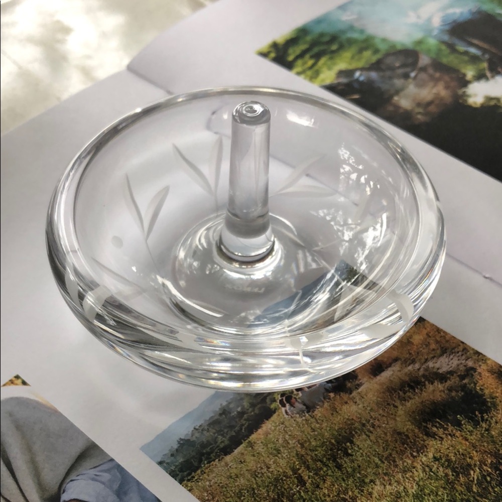 Lenox Clear Glass Ring Holder - Picture 5 of 5